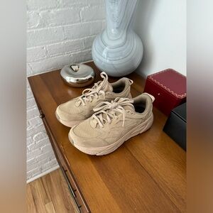 HOKA Clifton L Suede - Tan